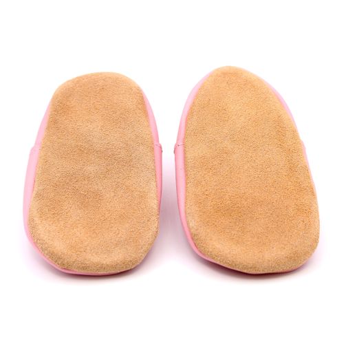Dotty Fish non-slip suede soles - Pink leather baby shoes with simple heart design