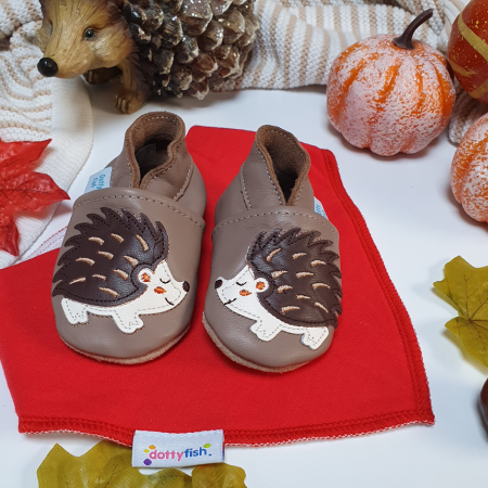Soft leather baby shoes with cute hedgehog design for autumn