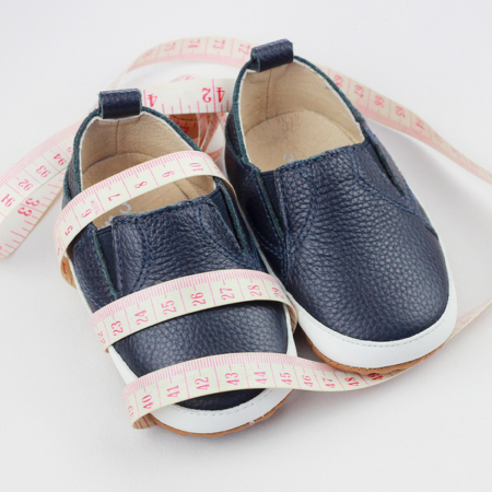 Getting the proper fit for baby footwear with wide toe area